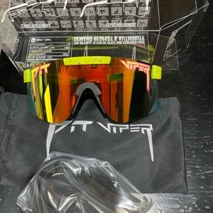 COPY - The 1993 Polarized Pitt Vioers